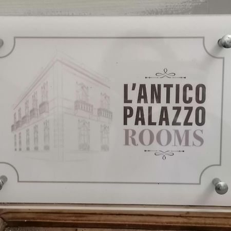 L'Antico Palazzo Rooms Катанія Екстер'єр фото