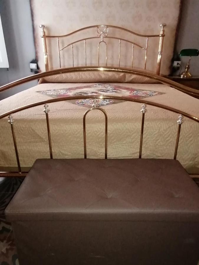 L'Antico Palazzo Rooms Катанія Екстер'єр фото