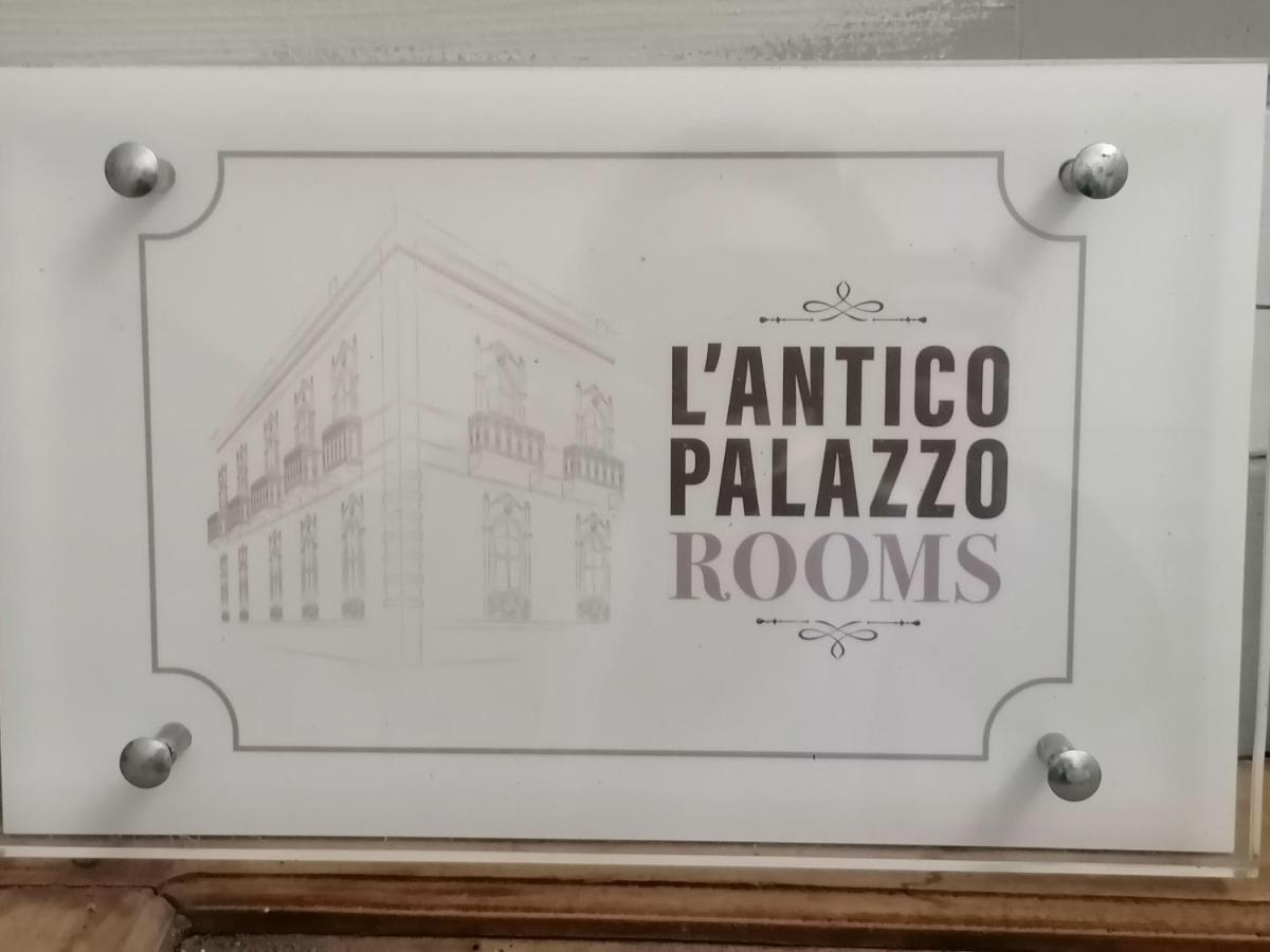 L'Antico Palazzo Rooms Катанія Екстер'єр фото