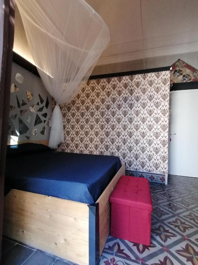 L'Antico Palazzo Rooms Катанія Екстер'єр фото