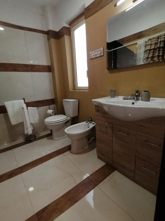 L'Antico Palazzo Rooms Катанія Екстер'єр фото